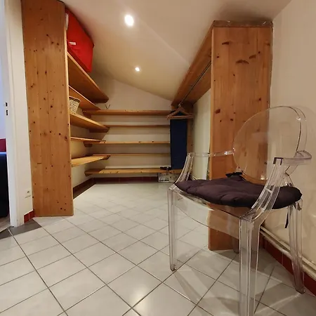 A L'oree Du Marais